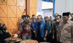 kunjungan menteri ke fasilitas aristo makmur